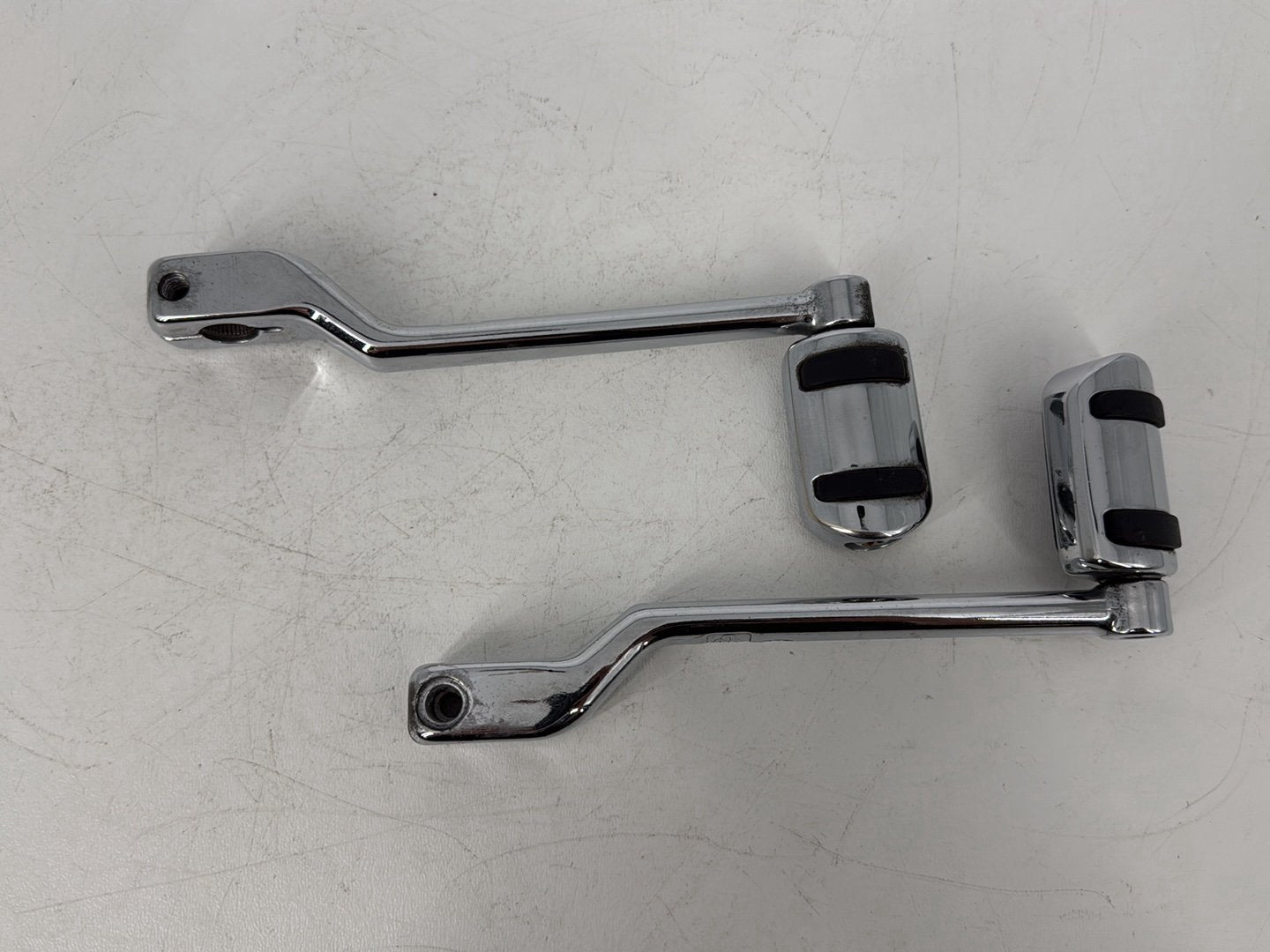 2008 - 2016 Harley-Davidson Touring Street Glide Gear Shifter Lever Pedal Pedals 33895-82D