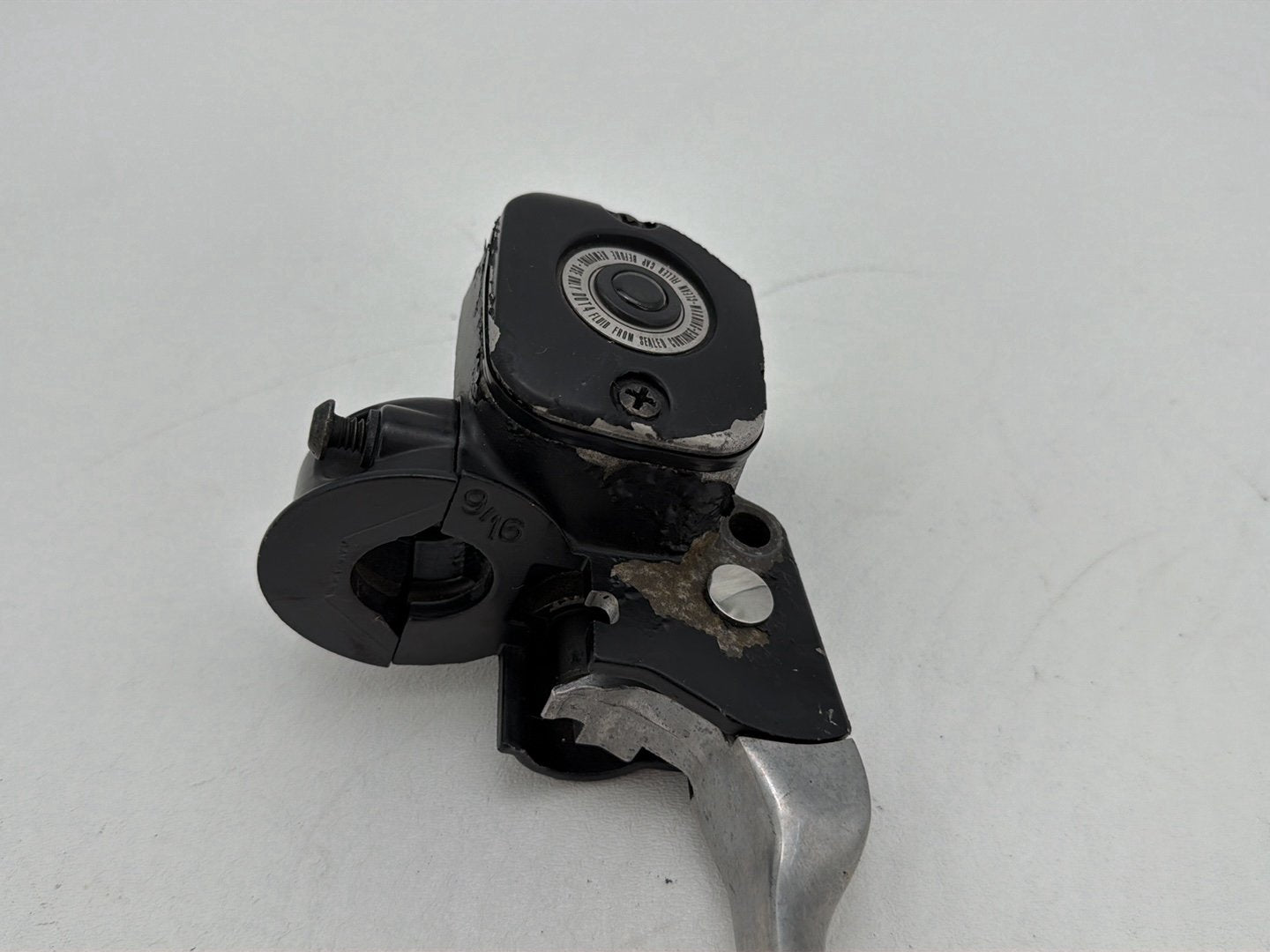 2011 Harley Heritage Softail Classic OEM Front Right Brake Lever Master Cylinder