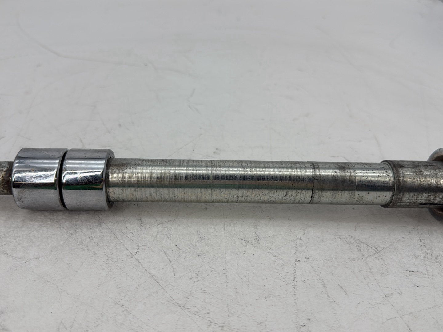 2007 - 2012 Harley-Davidson Touring Electra Glide Ultra Front Wheel Axle Bolt Shaft 	41547-07A