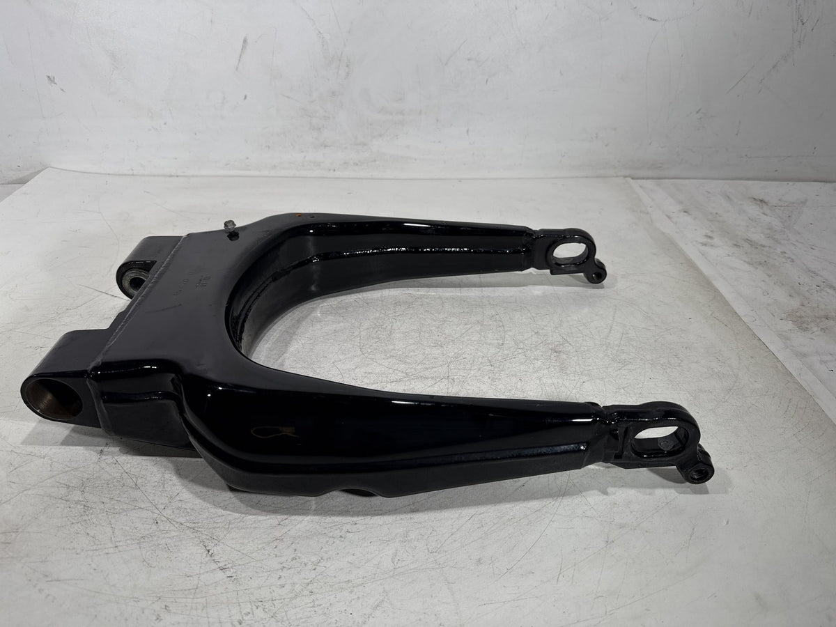 2013 Harley Street Glide Touring FLHX OEM Rear Fork Swingarm Swing Arm