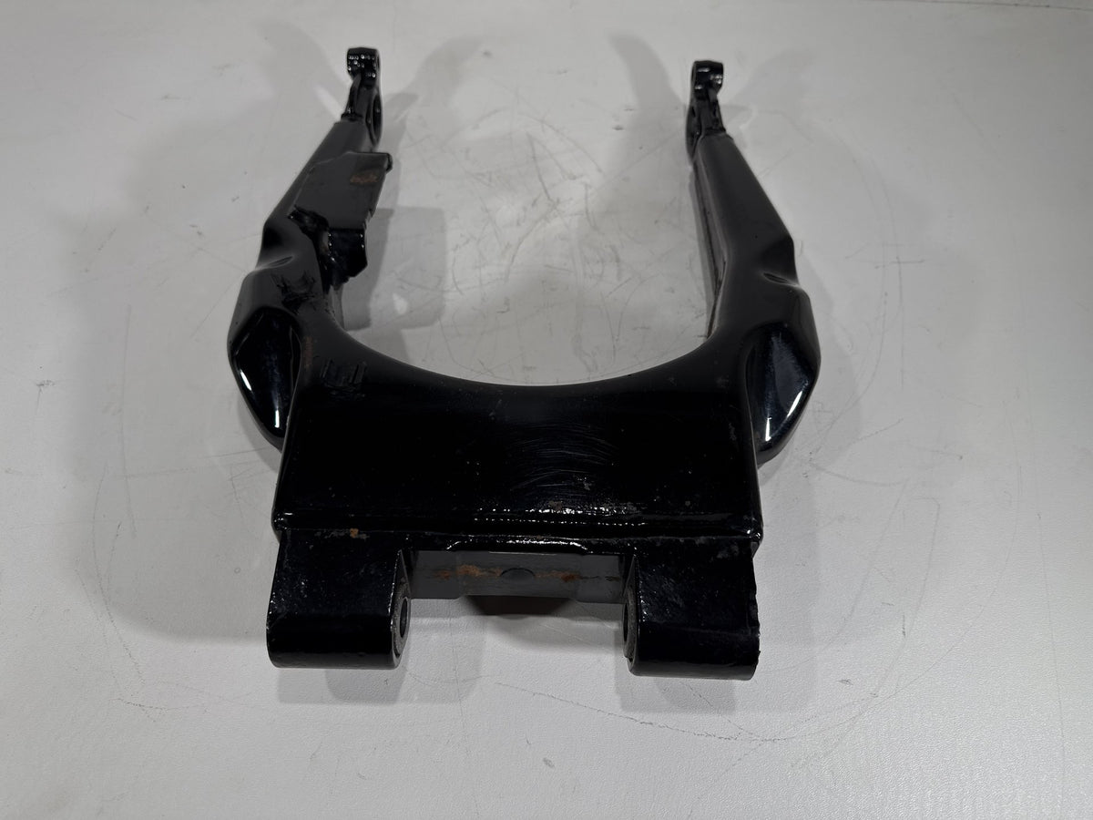 2011 Harley Road King Touring FLHR OEM Rear Fork Swingarm Swing Arm