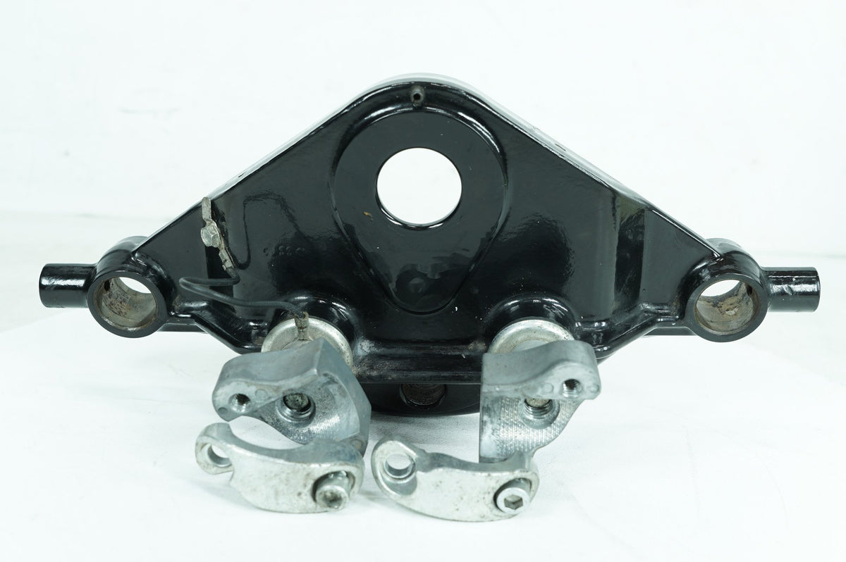 04 Harley Touring FLHTPI Electra Police OEM Front Fork Upper Triple Tree Clamps