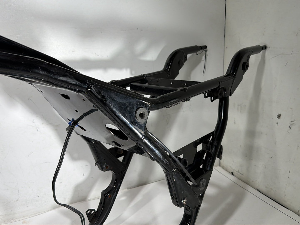 2007 Harley Road King Touring FLHR OEM Body Main Frame Chassis SLVG