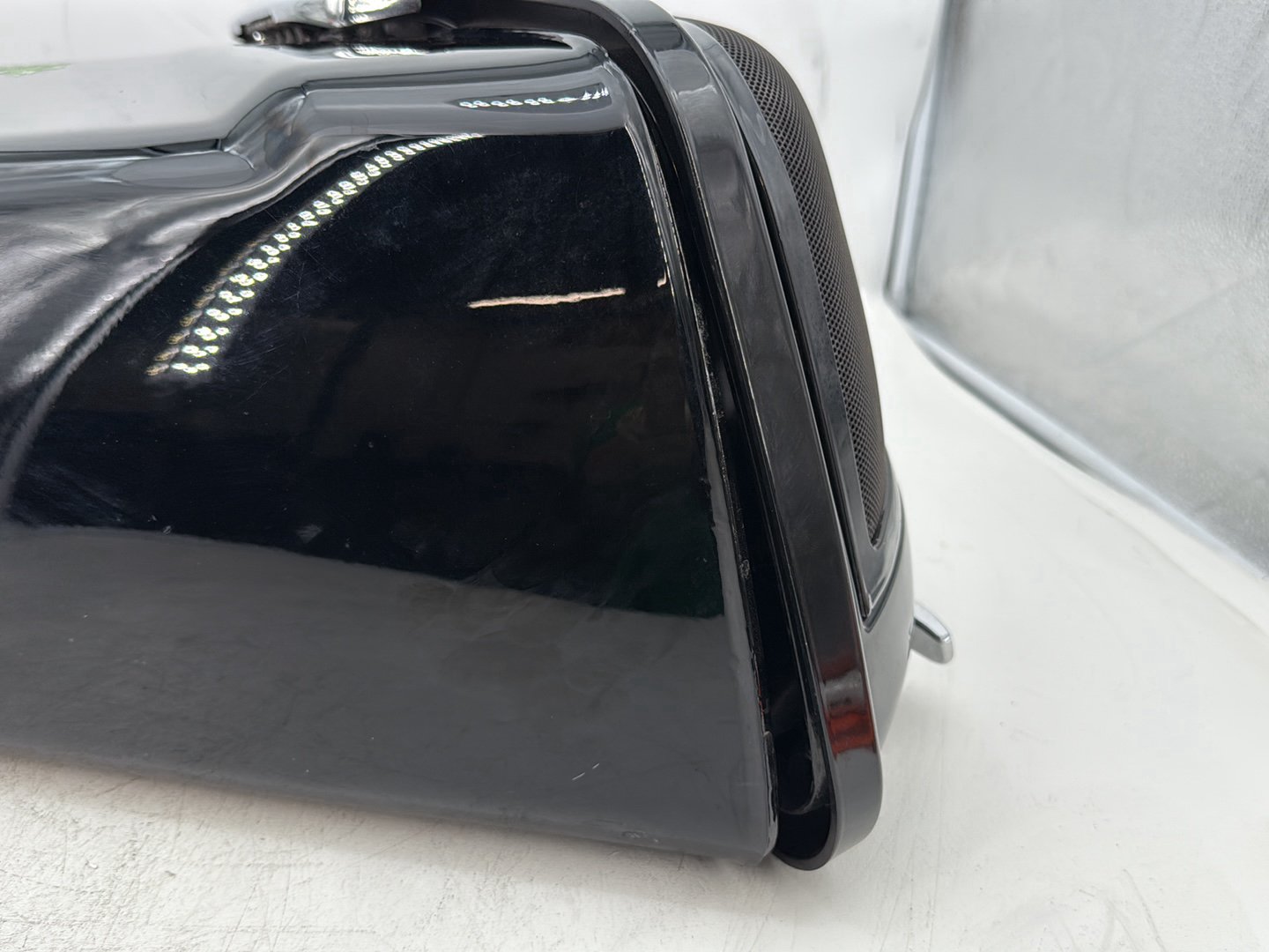 2008 Harley Electra Glide Touring Ultra FLHTCUI OEM Right 1 Saddlebag Luggage NO Key