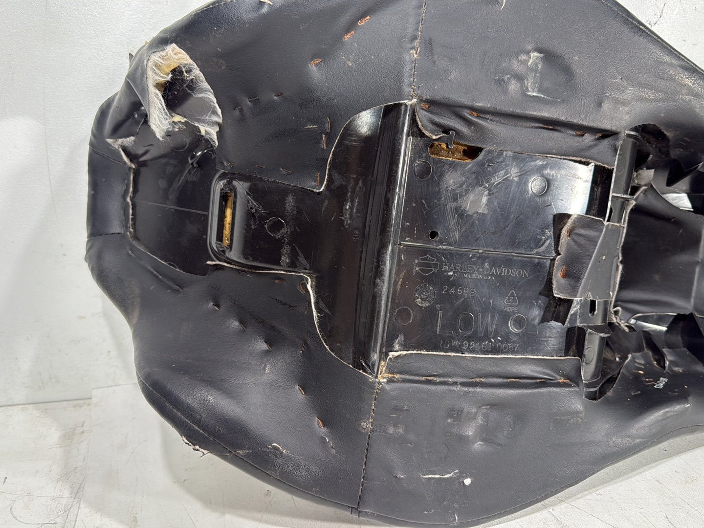 2015 Harley Road Glide Touring FLTRXS OEM Passenger Rider Driver Seat Saddle
