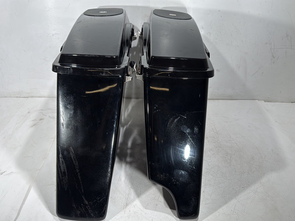 2010 Harley Street Glide Touring FLHX OEM Left Right Saddlebags Luggage NOKey