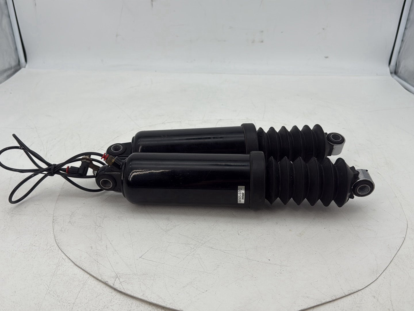 2007 - 2012 Harley-Davidson Touring Electra Glide Ultra Rear Left Right Shock Absorbers 54565-97C