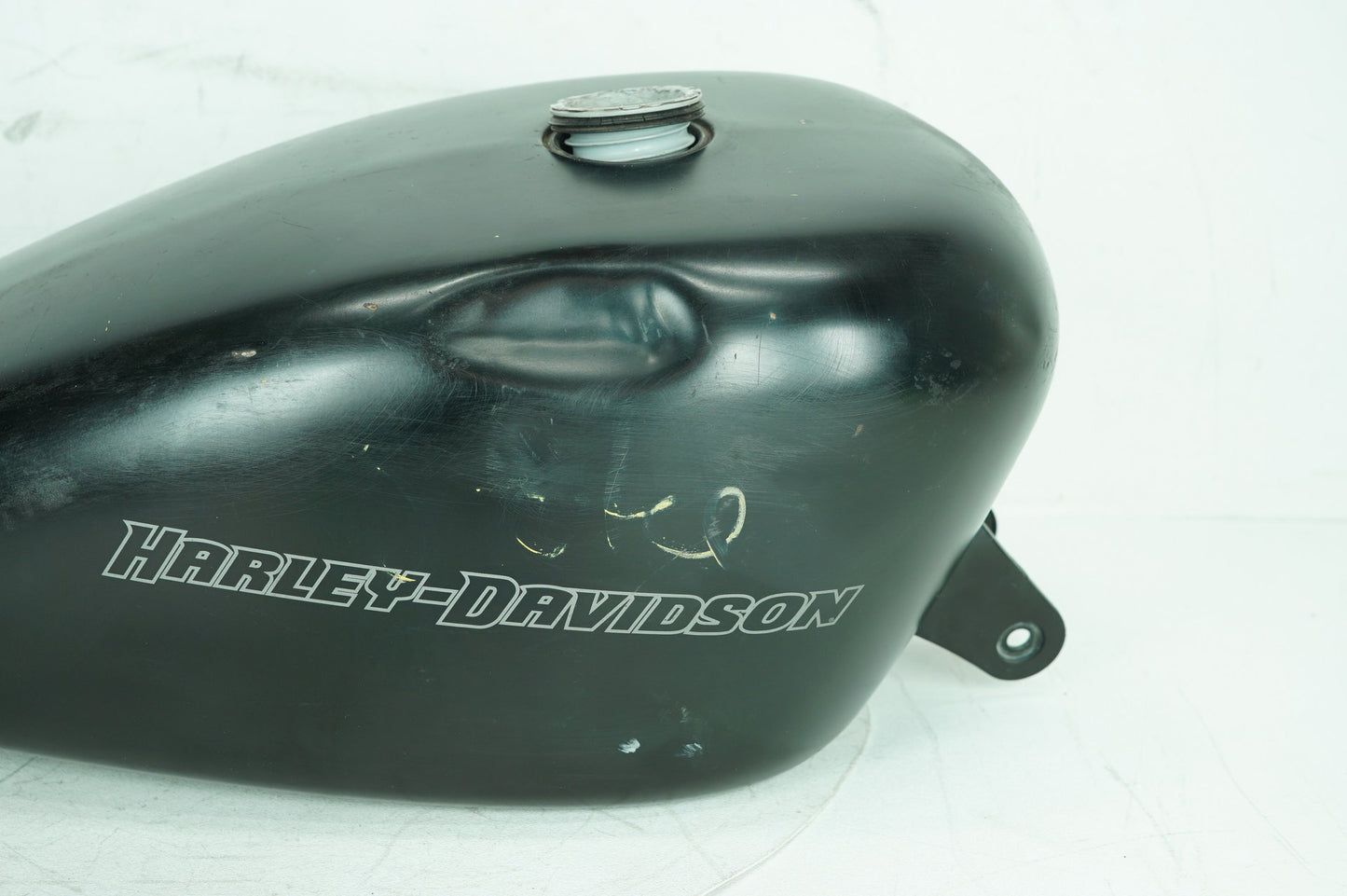 2009 - 2016 Harley-Davidson Sportster Iron Fuel Gas Tank Gasoline Reservoir 61405-07