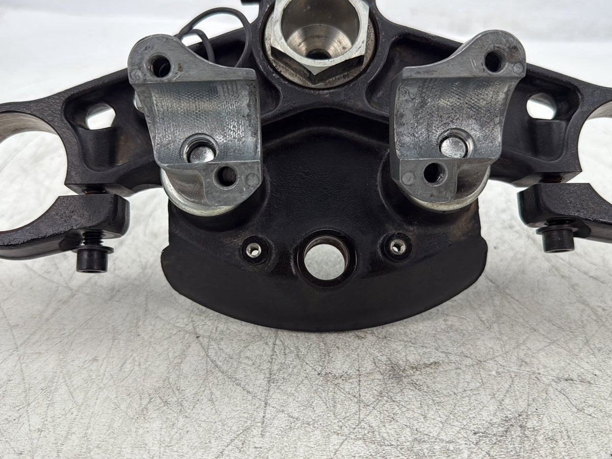 2016 Harley Road King Touring FLHR OEM Front Fork Upper Triple Tree Clamps