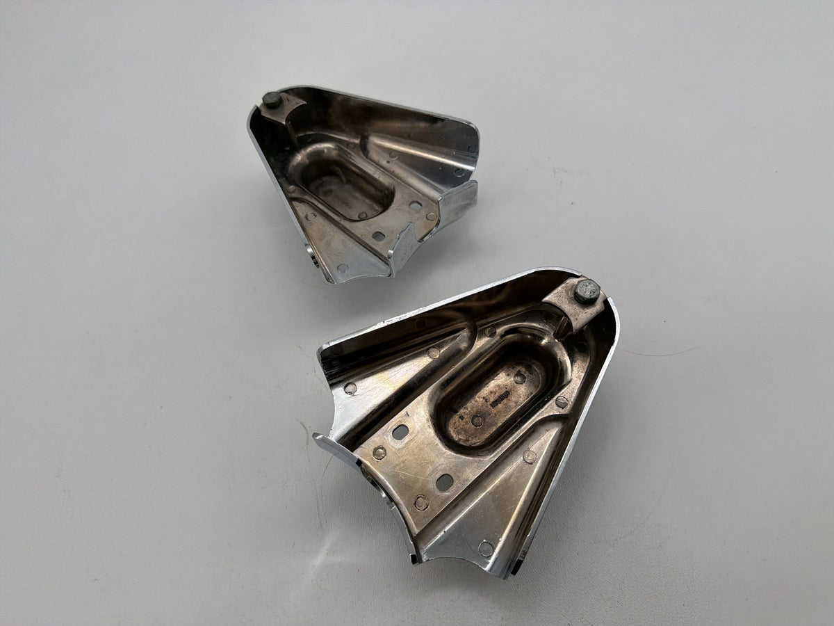 1994 Harley Softail Custom FXSTC Trim Rear Wheel Axle Nut Covers Caps Kuryakyn