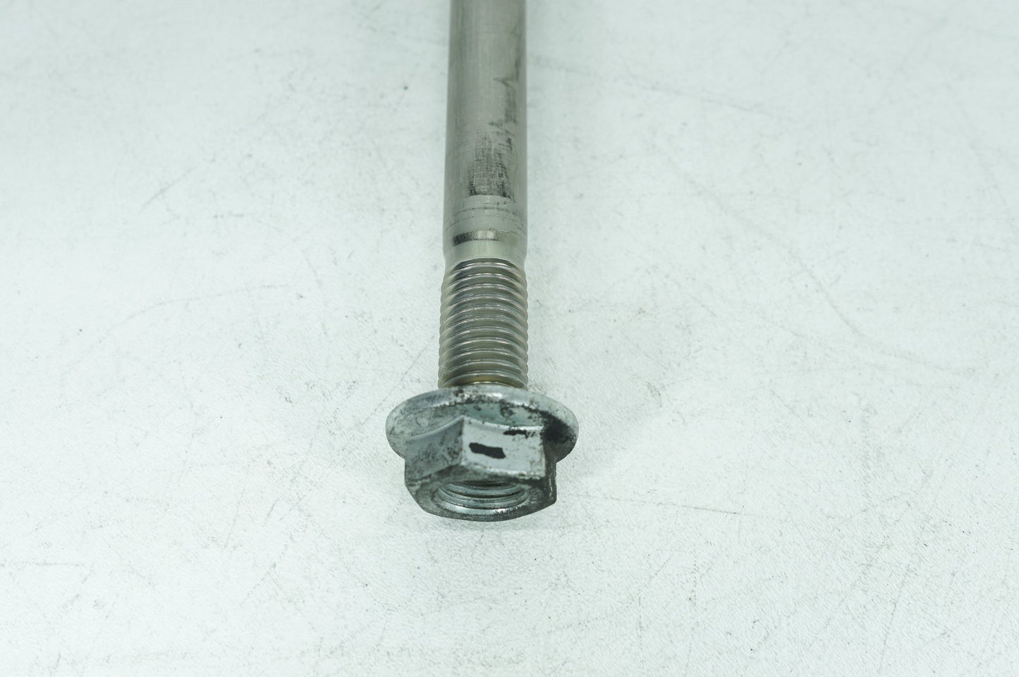 2007 - 2017 Harley-Davidson Dyna Low Rider Rear Fork Swingarm Pivot Bolt Shaft 47641-06