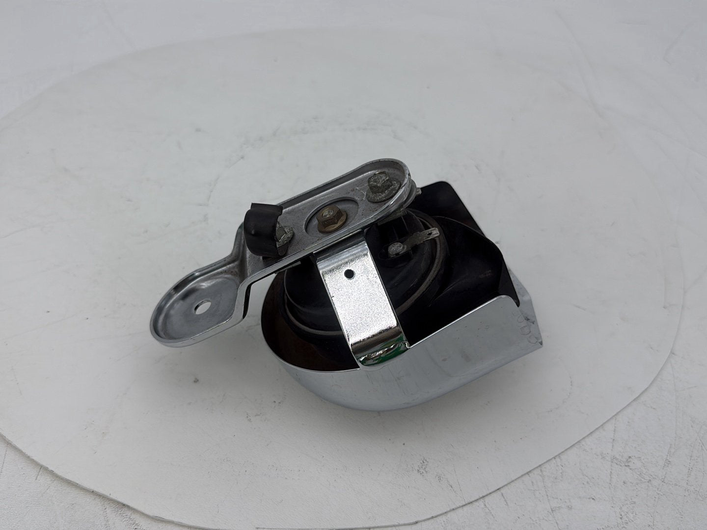 1999 - 2006 Harley-Davidson Touring CVO Screamin Eagle Road King Horn Signal Klaxon Chrome Cover 69012-93A