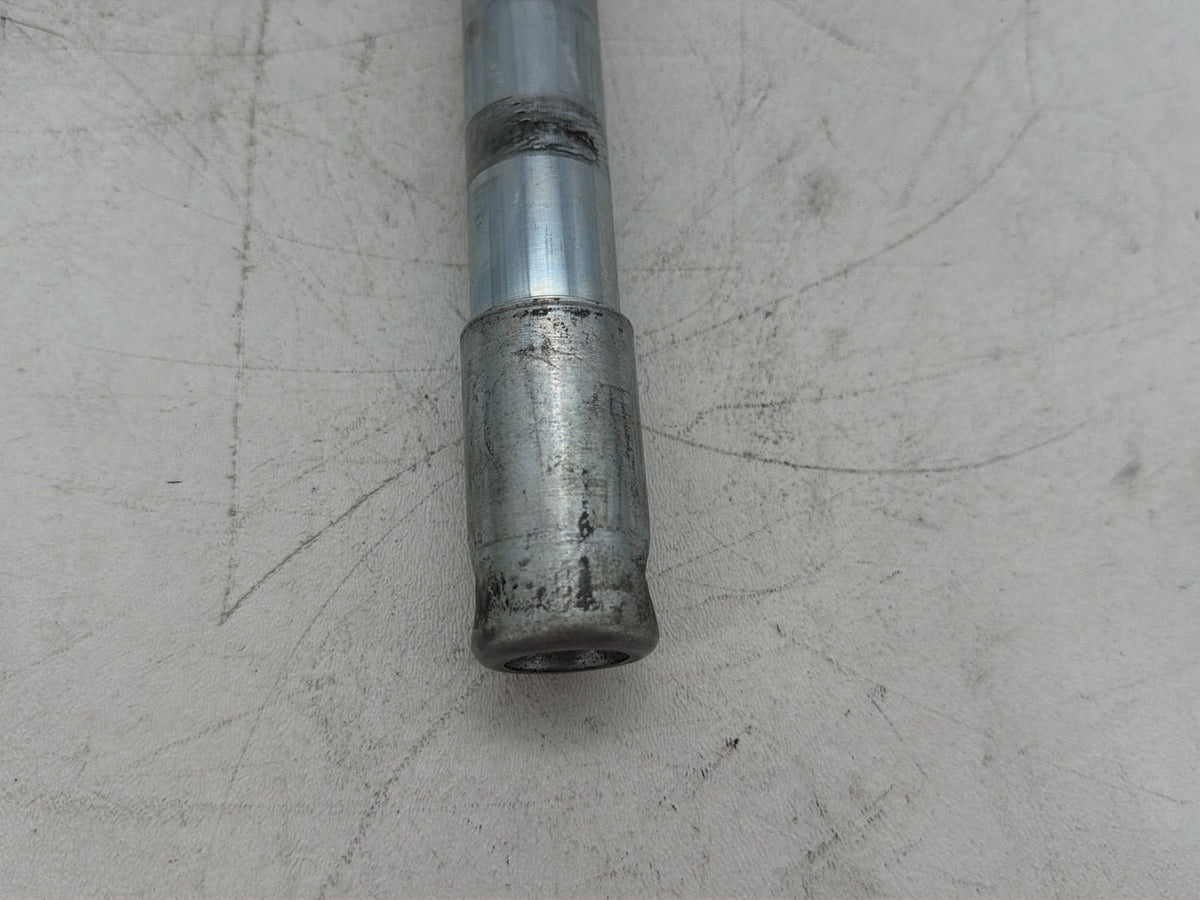 2014 Harley Dyna Low Rider FXDL OEM Front Wheel Axle Bolt Shaft 41628-08