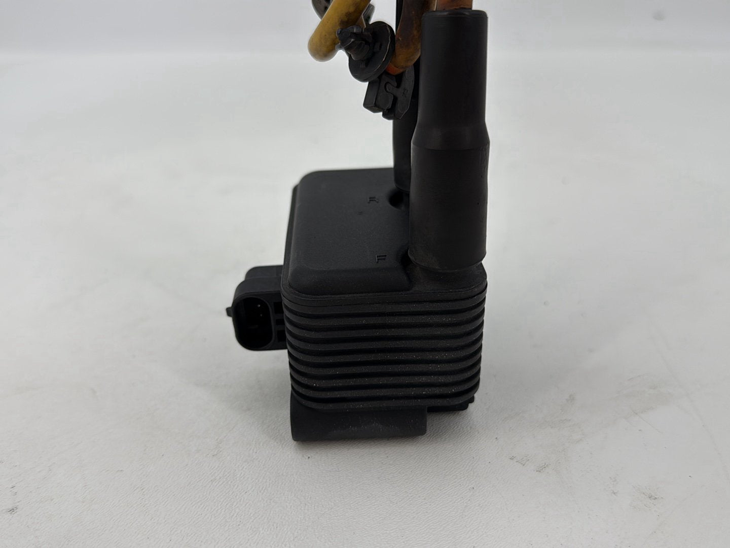 2004 - 2013 Harley-Davidson Sportster 883 Custom Ignition Coil Spark Plugs Cable 31655-99