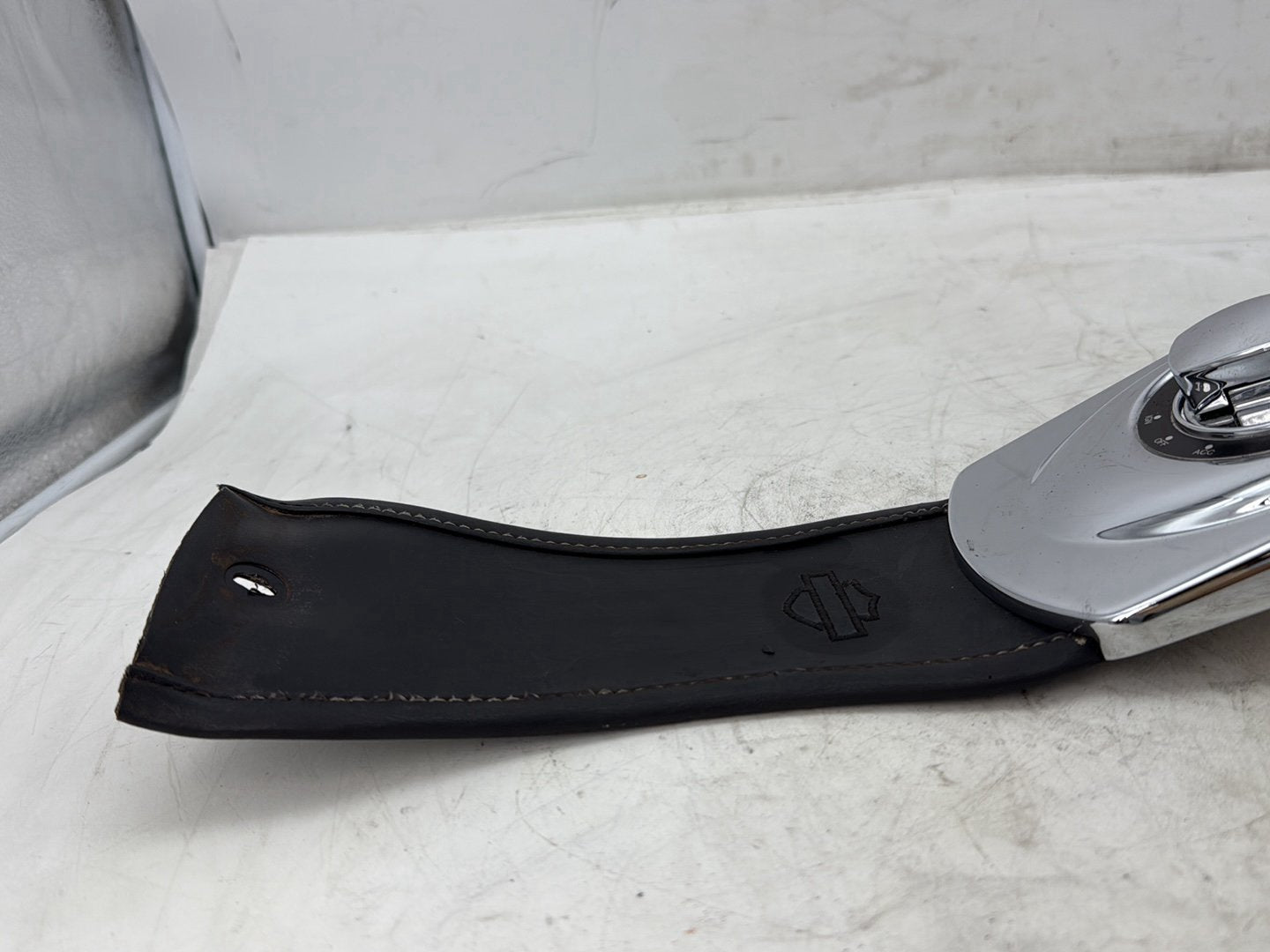 2012 Harley Dyna FXDF Fat Bob OEM Fuel Gas Tank Dash Console NOKey