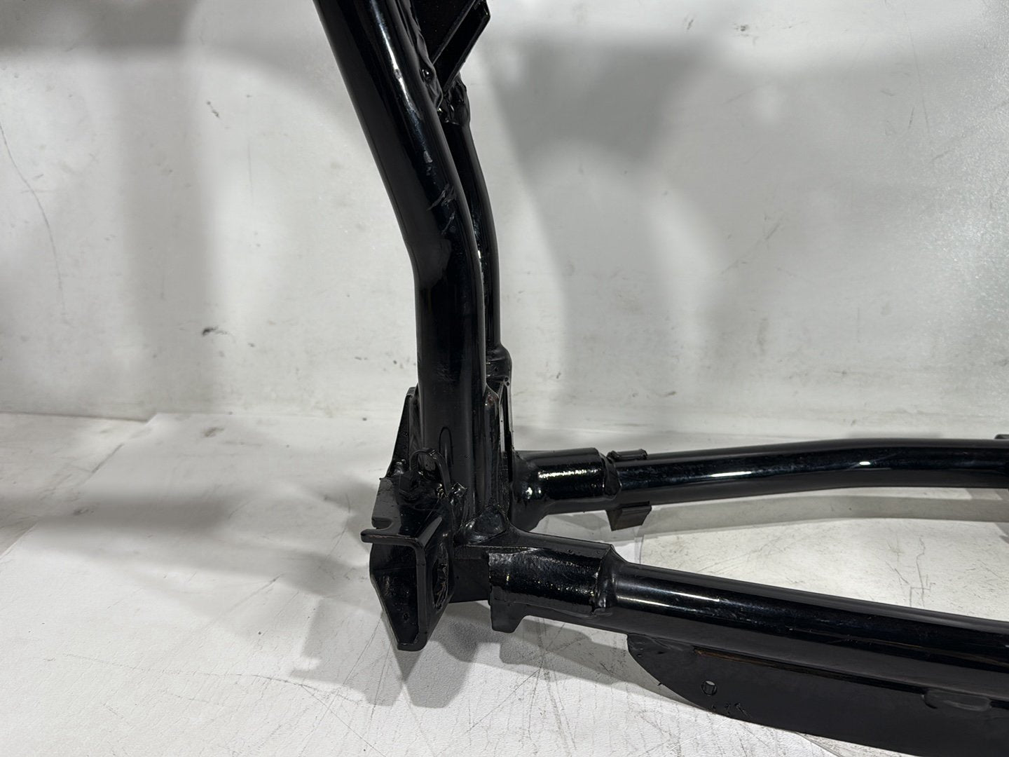2010 Harley Dyna Fat Bob FXDF OEM Body Main Frame Chassis SLVG