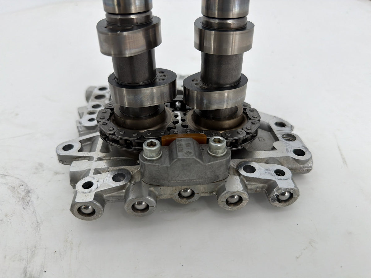 16 Harley Touring FLHXS Street Engine Motor Cam Support Camshaft Plate Oil Pump