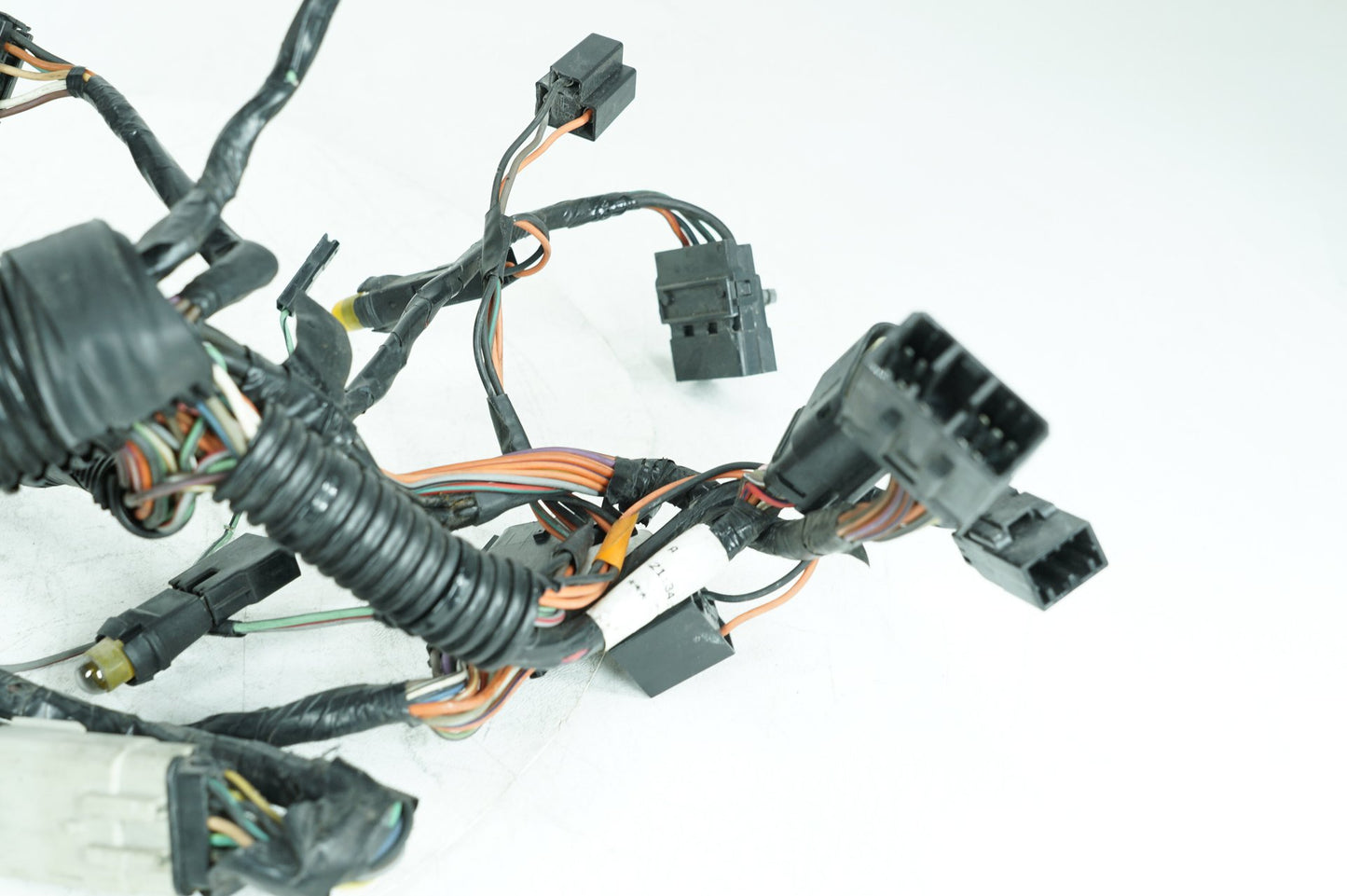 2007 - 2012 Harley-Davidson Touring Street Glide Front Sub Wiring Harness Loom Interconnect  	70232-08