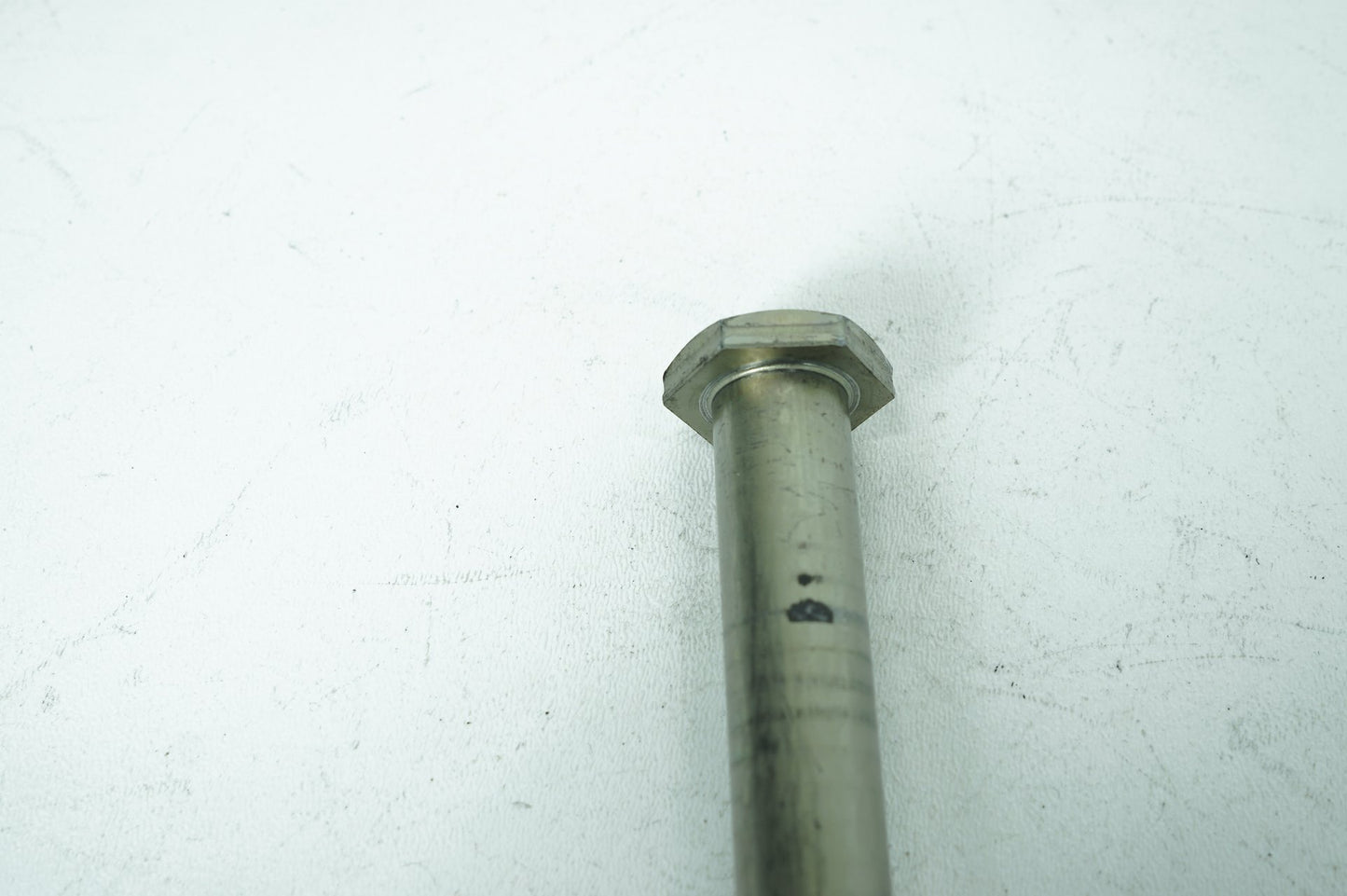 2007 - 2017 Harley-Davidson Dyna Low Rider Rear Fork Swingarm Pivot Bolt Shaft 47641-06