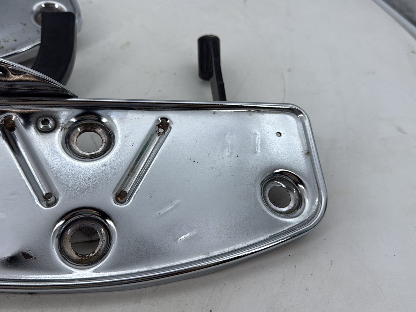 2005 Harley Road Glide Touring FLTRI OEM Left Right Driver Floorboard Foot Rest