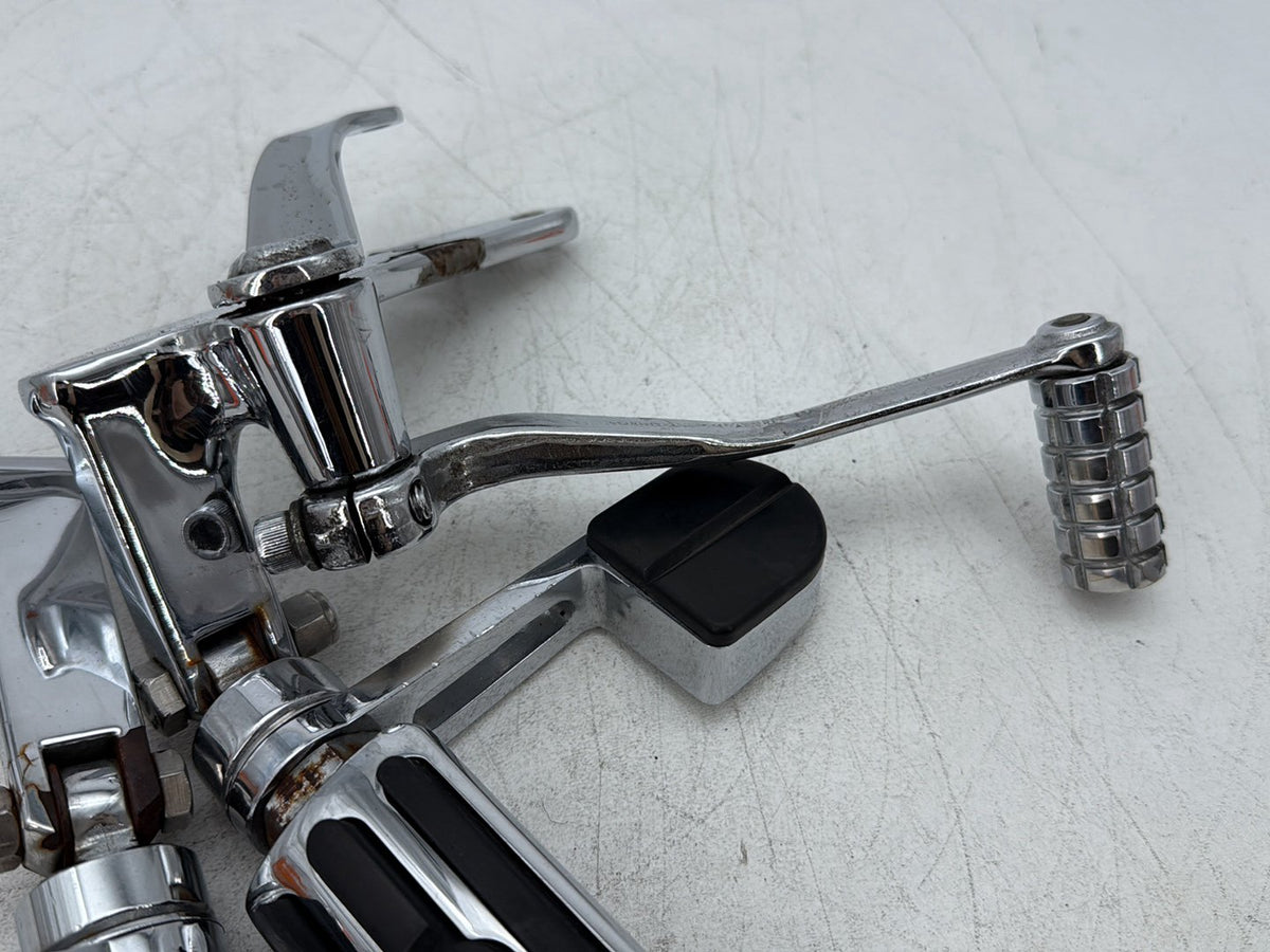 2000 Harley Dyna FXDWG Wide Glide OEM Left Right Foot Brake Control Pegs