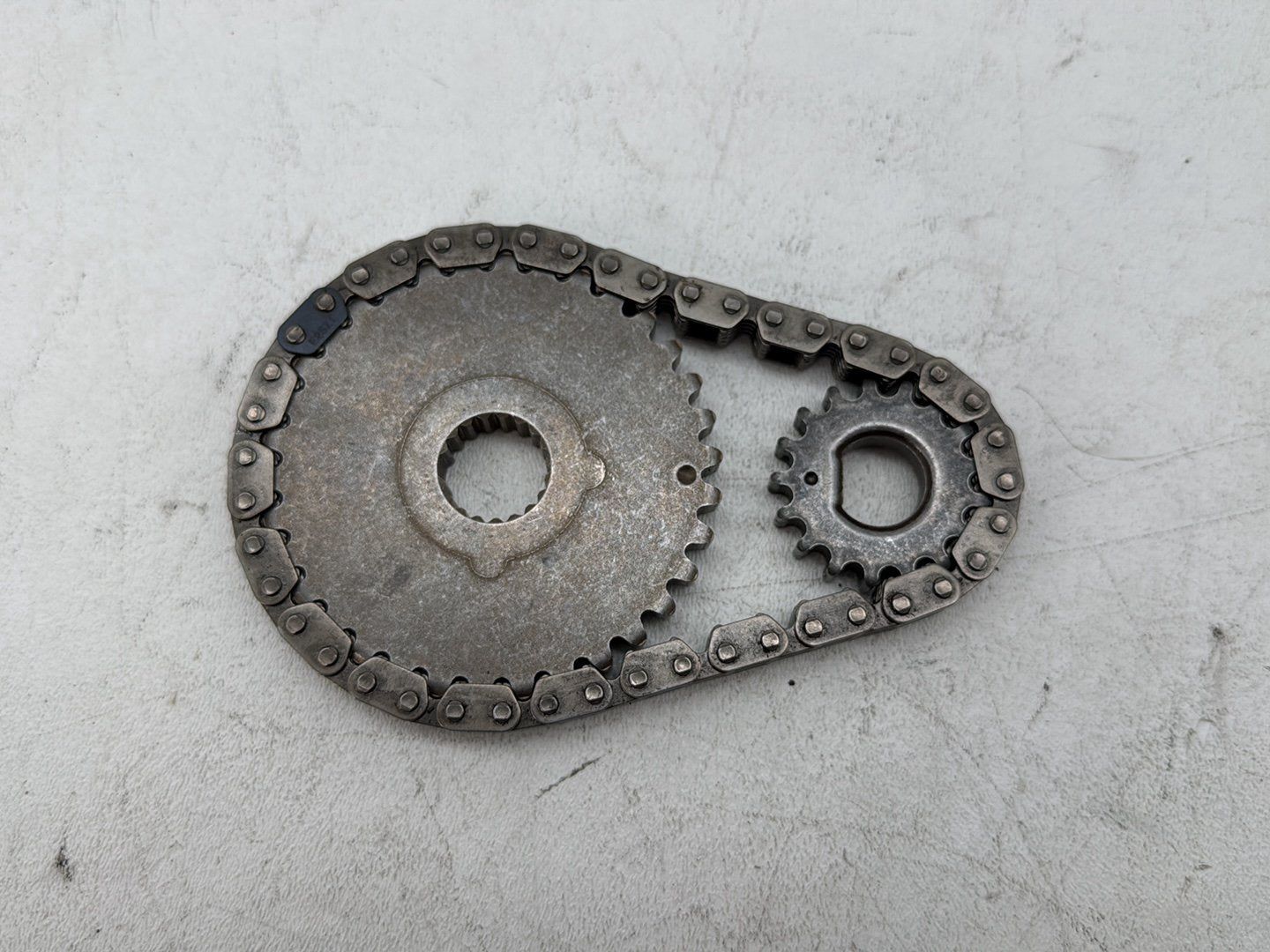 2006 Harley Touring FLHTCI Electra Glide Classic OEM Engine Motor Lower Timing Chain Guide