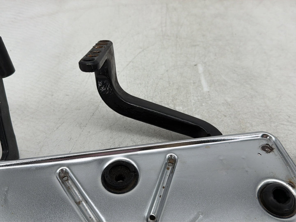 2006 Harley Electra Glide Touring Ultra FLHTCUI OEM Left Right Driver & Pass Floorboard Foot Rest
