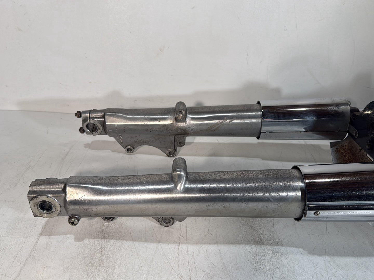 1984 - 1998 Harley-Davidson Touring Electra Glide Classic Front Triple Tree Set & LH RH Fork Legs Sliders