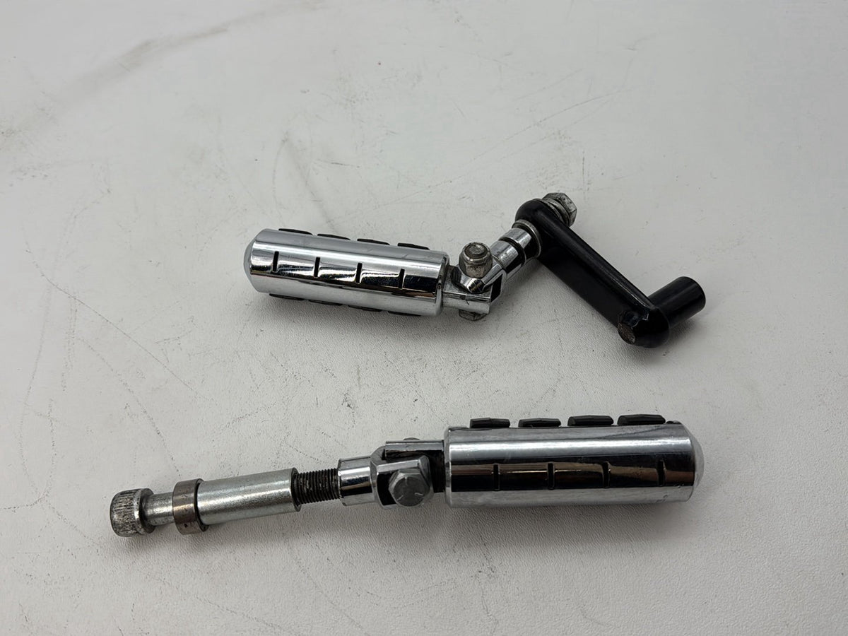 1991 Harley Heritage Softail Classic FLSTC OEM Passenger Left & Right Foot Pegs