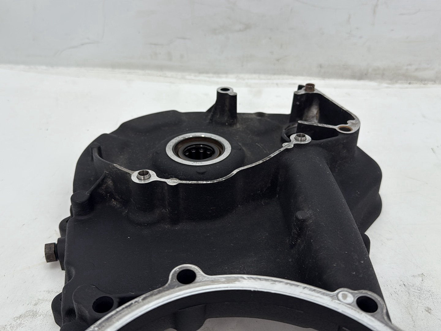 2007 Harley Street Glide Touring FLHX OEM Inner Primary Clutch Cover
