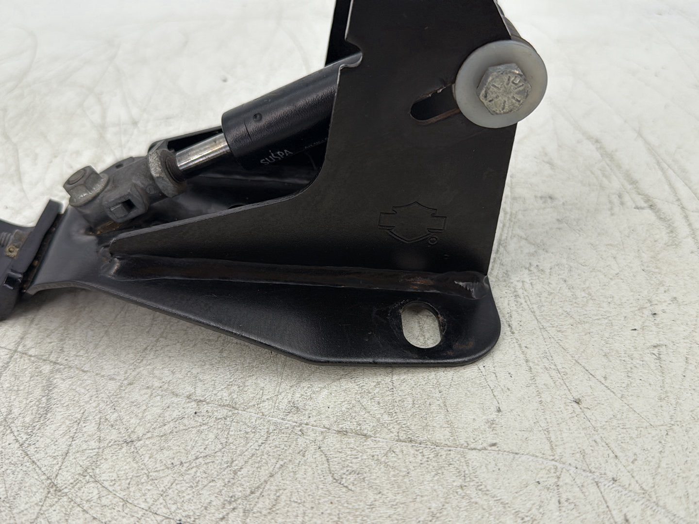 2015 Harley Road Glide Touring FLTRXS OEM Adjustable Rider Backrest Lift Mount 52482-01A