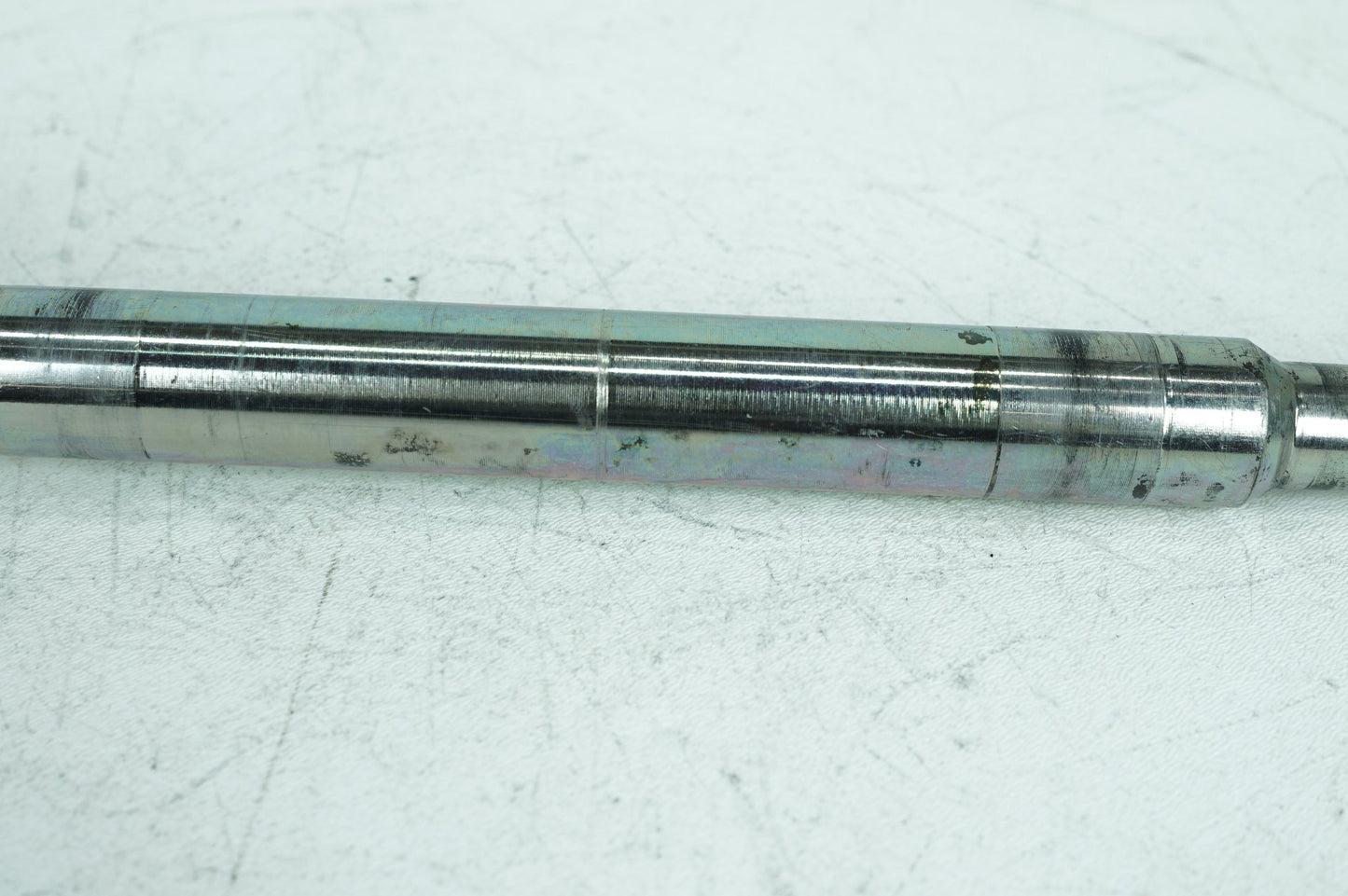 2007 - 2011 Harley-Davidson Touring Electra Screamin Eagle Front Wheel Axle Bolt Shaft 43364-00