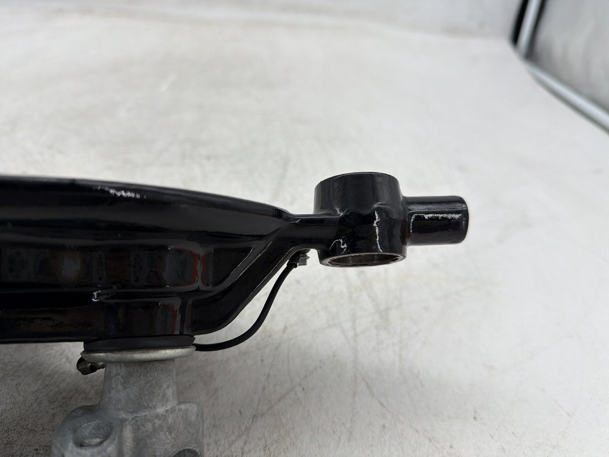 2010 Harley Electra Glide Touring Ultra OEM Front Fork Upper Triple Tree Clamps