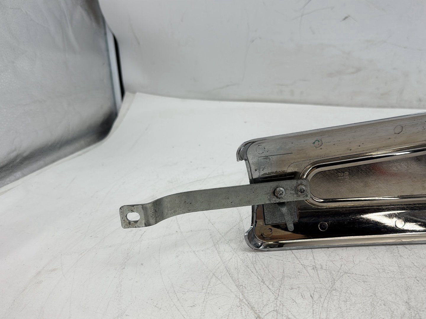 2010 Harley Street Glide Touring FLHX OEM Fuel Gas Tank Dash Console NOKey