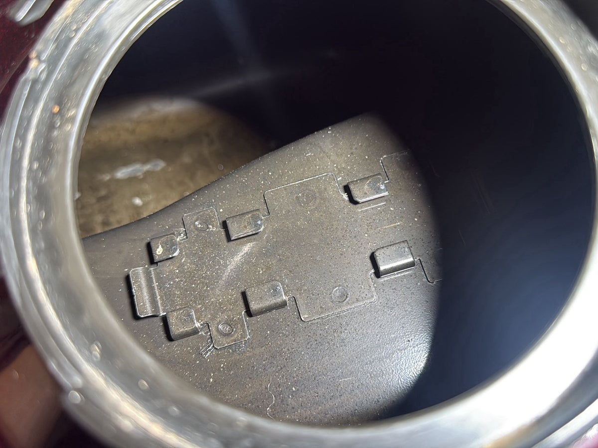 13 Harley Electra Glide Touring CVO OEM Fuel Gas Tank Gasoline Reservoir Dented