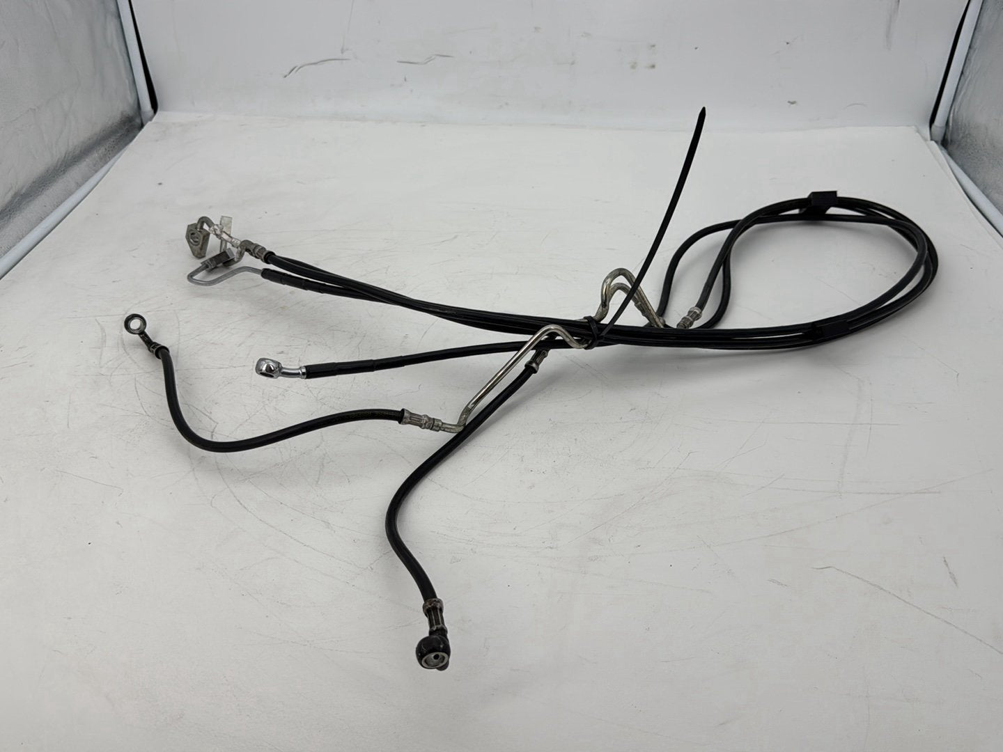 2008 - 2016 Harley-Davidson Touring Electra Glide Ultra Front Brake Hose Line Pipe ABS