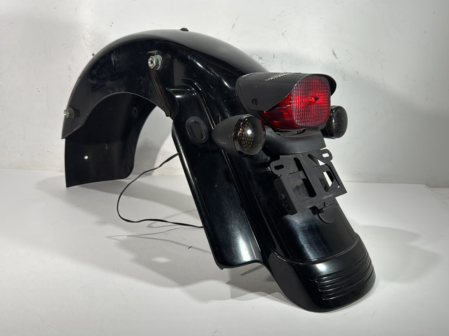 2007 Harley Street Glide Touring FLHX OEM Rear Wheel Fender & Turn Signals Bar