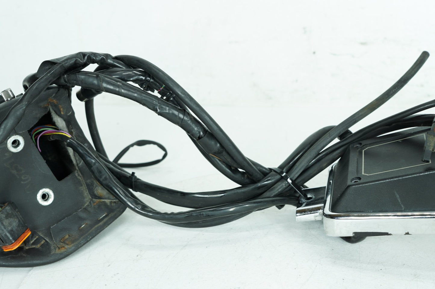 1984 - 1998 Harley-Davidson Touring Electra Glide Ultra Fuel Gas Tank Dash Console NOKey  	61282-03