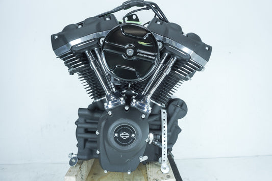 2018 - 2025 Harley-Davidson Softail Street Bob EFI Milwaukee M8 107 Engine Motor 16200386