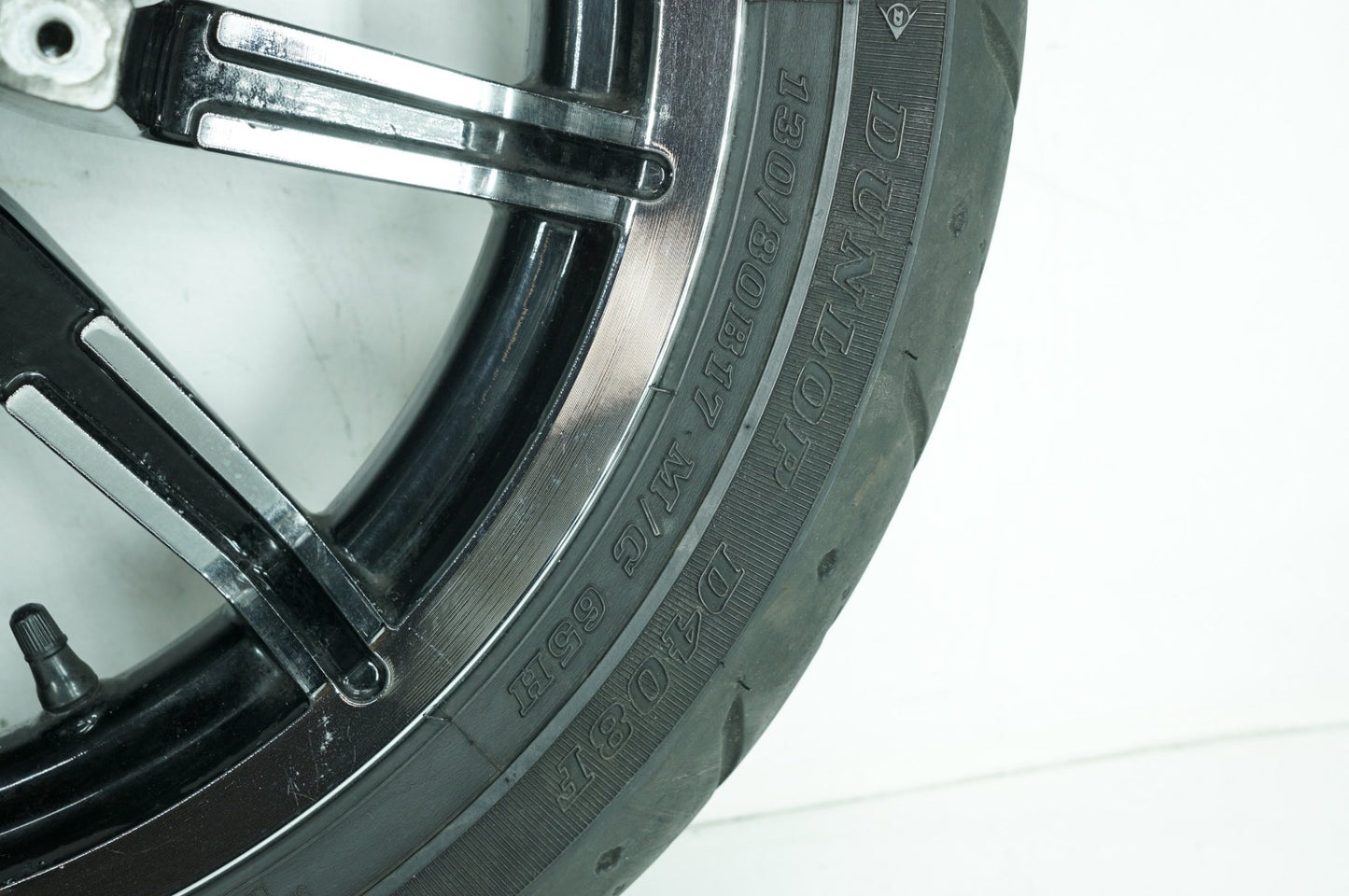 Harley-Davidson Misc  Front Wheel Rim Tire 40900391