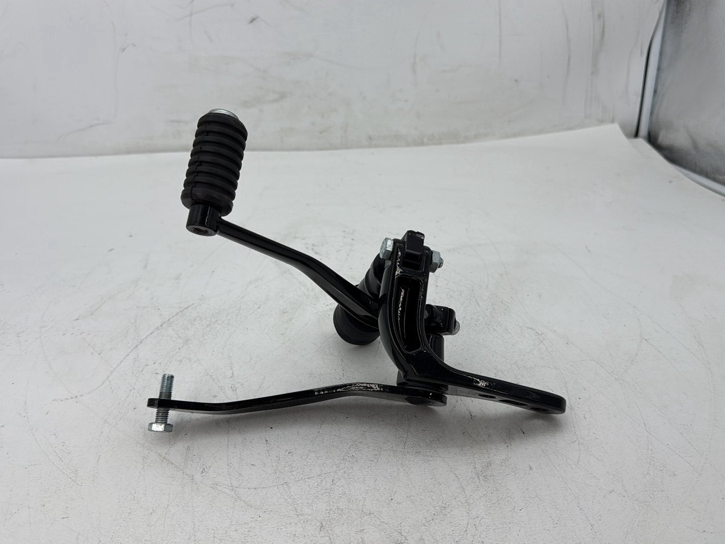 2006 Harley Dyna FXDWGI Wide Glide OEM Left Driver Foot Controls Peg Rest