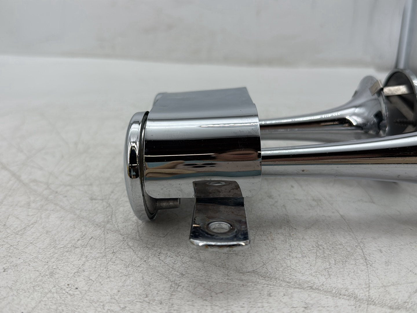 2005 Harley Electra Glide Touring Ultra FLHTCUI OEM Signal Horn Klaxon Beep