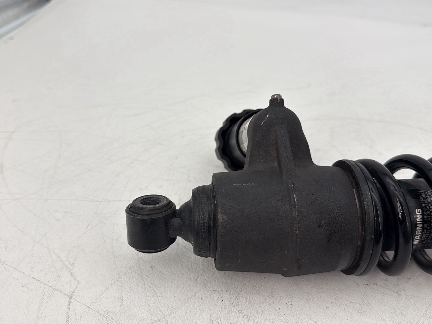 2015 Harley Touring FLHXS Street Glide OEM Rear Left Right Shock Absorbers