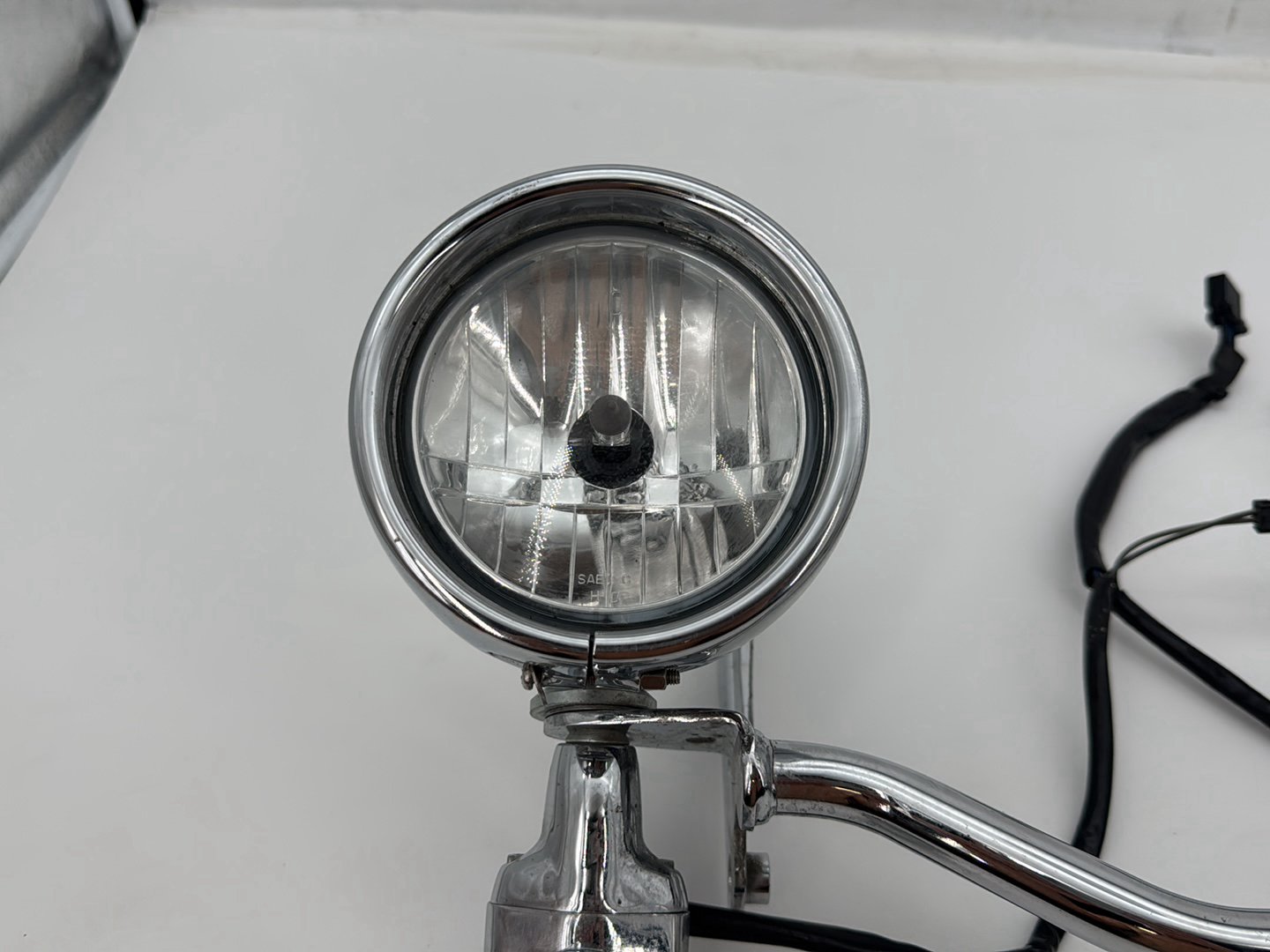 2007 Harley Softail Heritage Classic FLSTC OEM Front Turn Signal Indicators Aux Light Bar