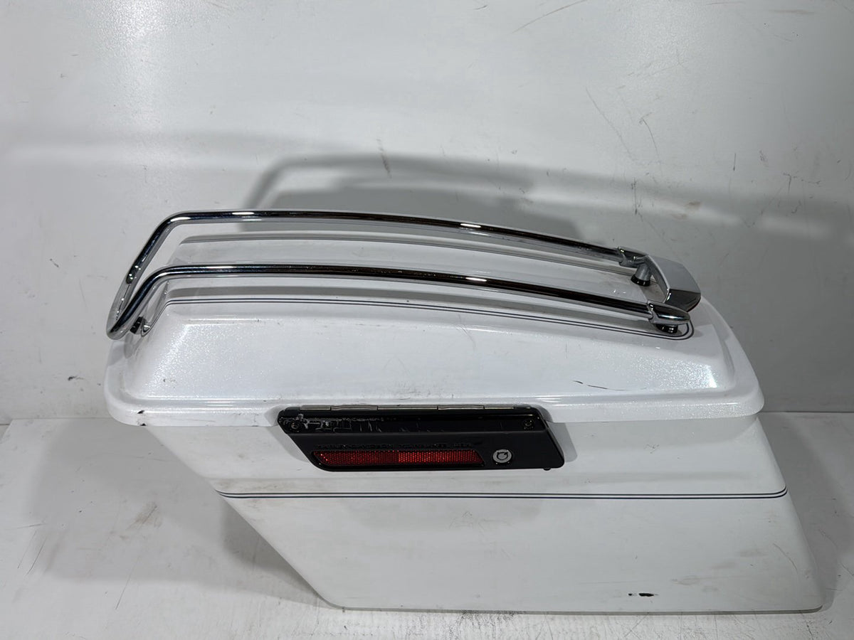 2013 Harley Electra Glide Touring Ultra OEM Left 1 Saddlebag Luggage NO Key