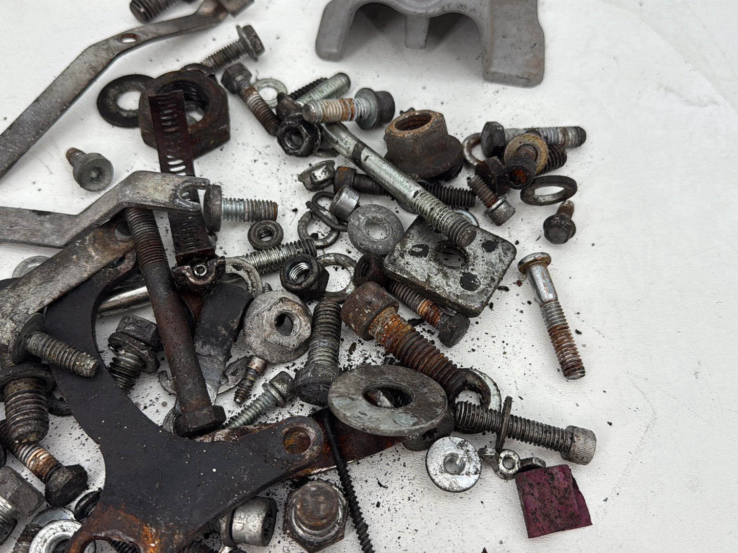 2005 Harley Road Glide Touring FLTRI OEM Hardware Bolts Nuts & Brackets