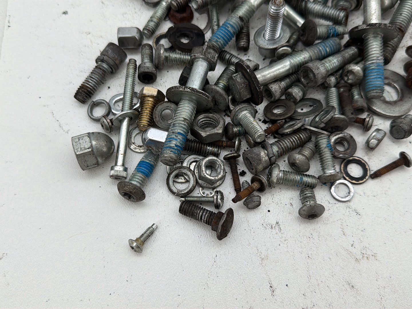 2009 Harley Dyna Street Bob FXDB OEM Hardware Bolts Nuts & Brackets