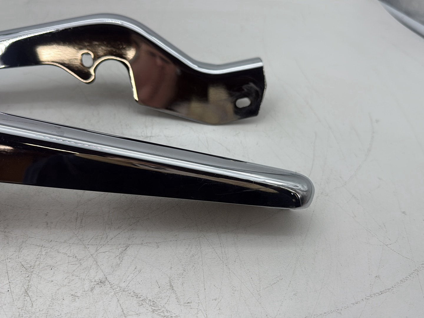 2007 Harley Touring FLHTCU Electra Glide Ultra OEM Rear Left Right Fender Struts Bracket
