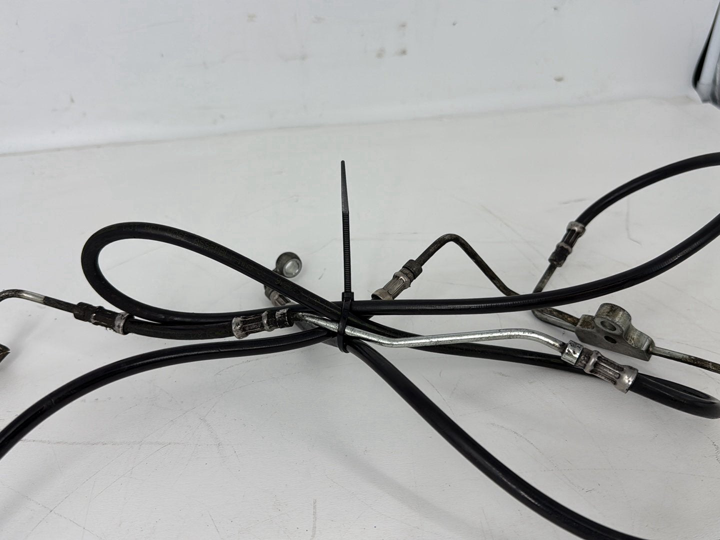 2007 - 2016 Harley-Davidson Touring Electra Glide Ultra Front Brake Hose Line Pipe ABS