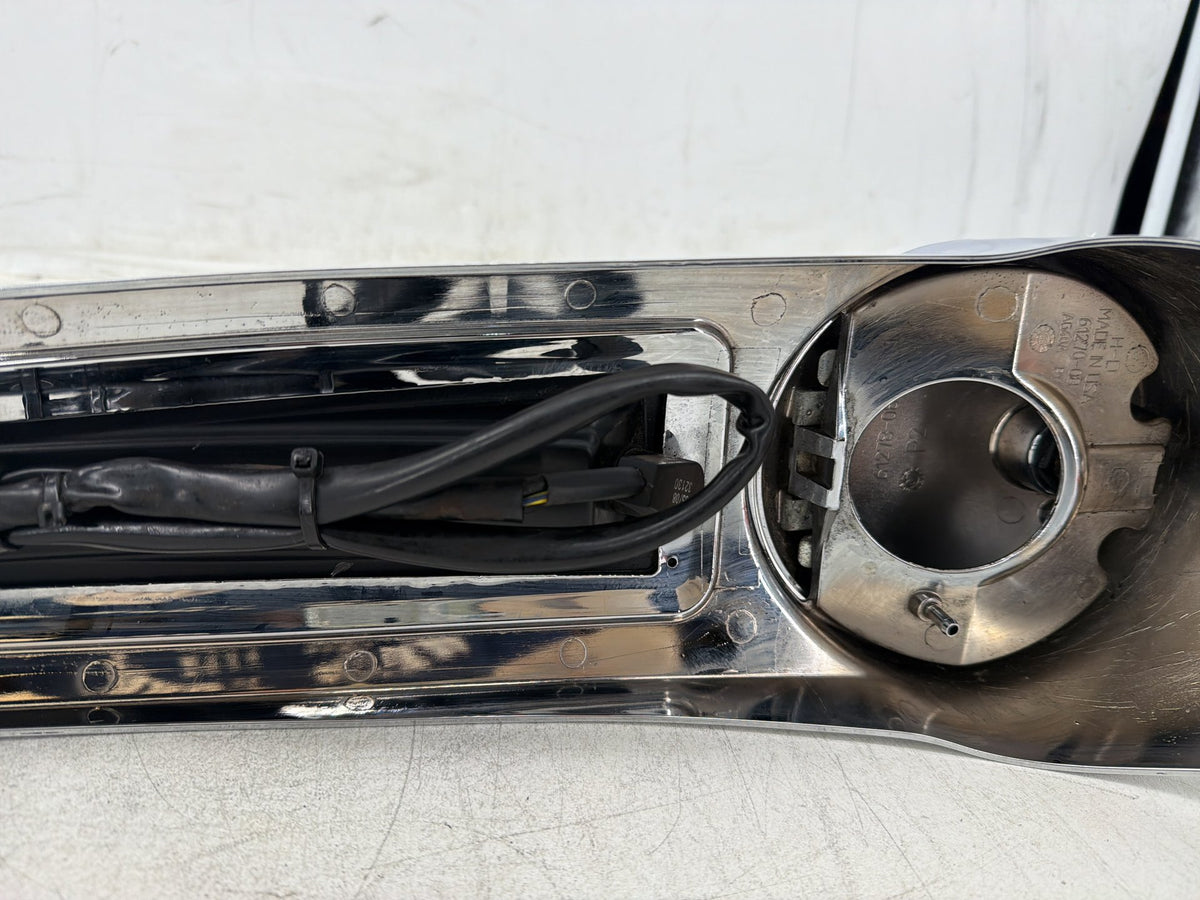 2008 Harley Electra Glide Touring Ultra OEM Fuel Gas Tank Dash Console NOKey